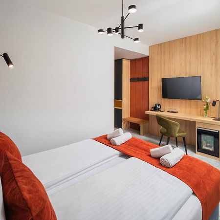 Sziget Hotel Nyiregyhaza Ngoại thất bức ảnh