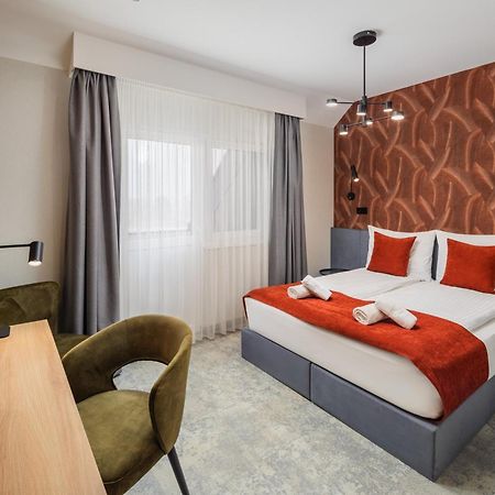 Sziget Hotel Nyiregyhaza Ngoại thất bức ảnh