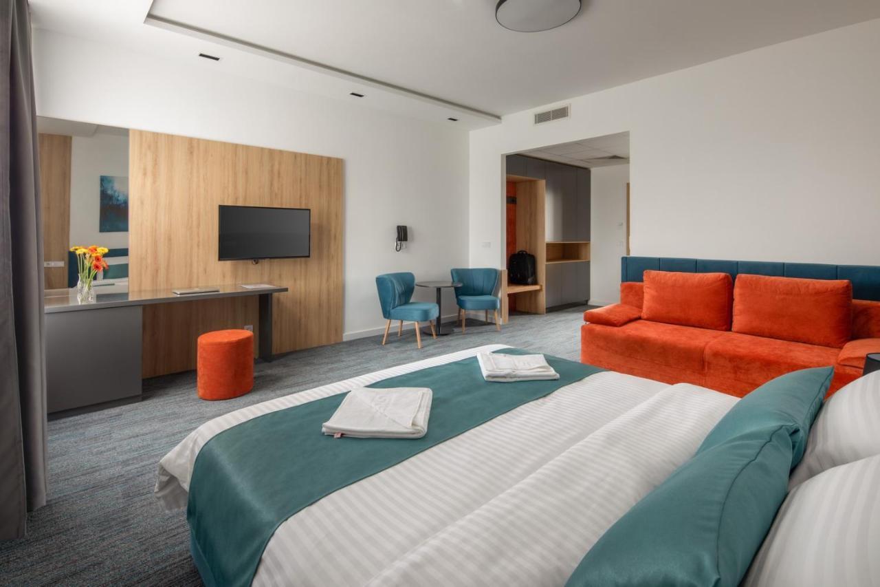 Sziget Hotel Nyiregyhaza Ngoại thất bức ảnh