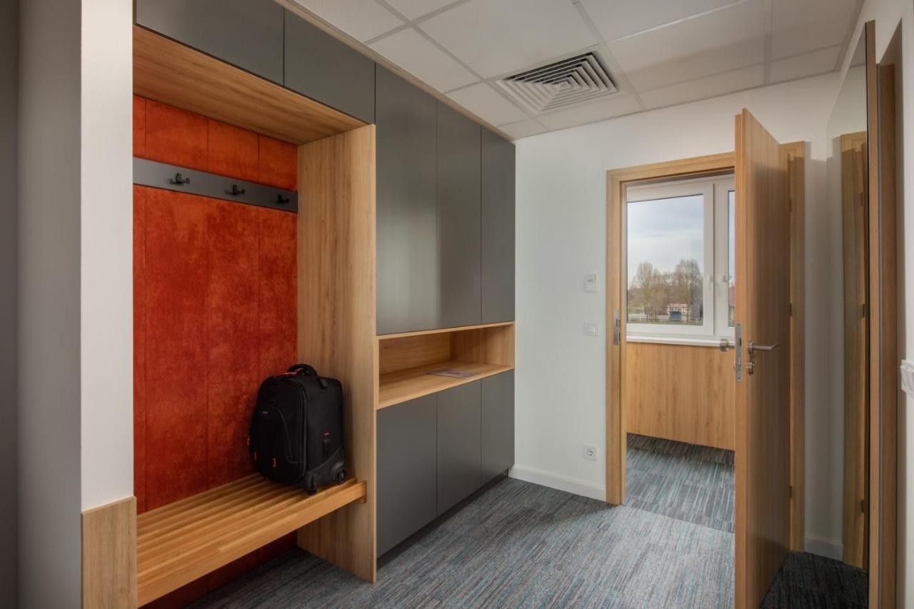 Sziget Hotel Nyiregyhaza Ngoại thất bức ảnh