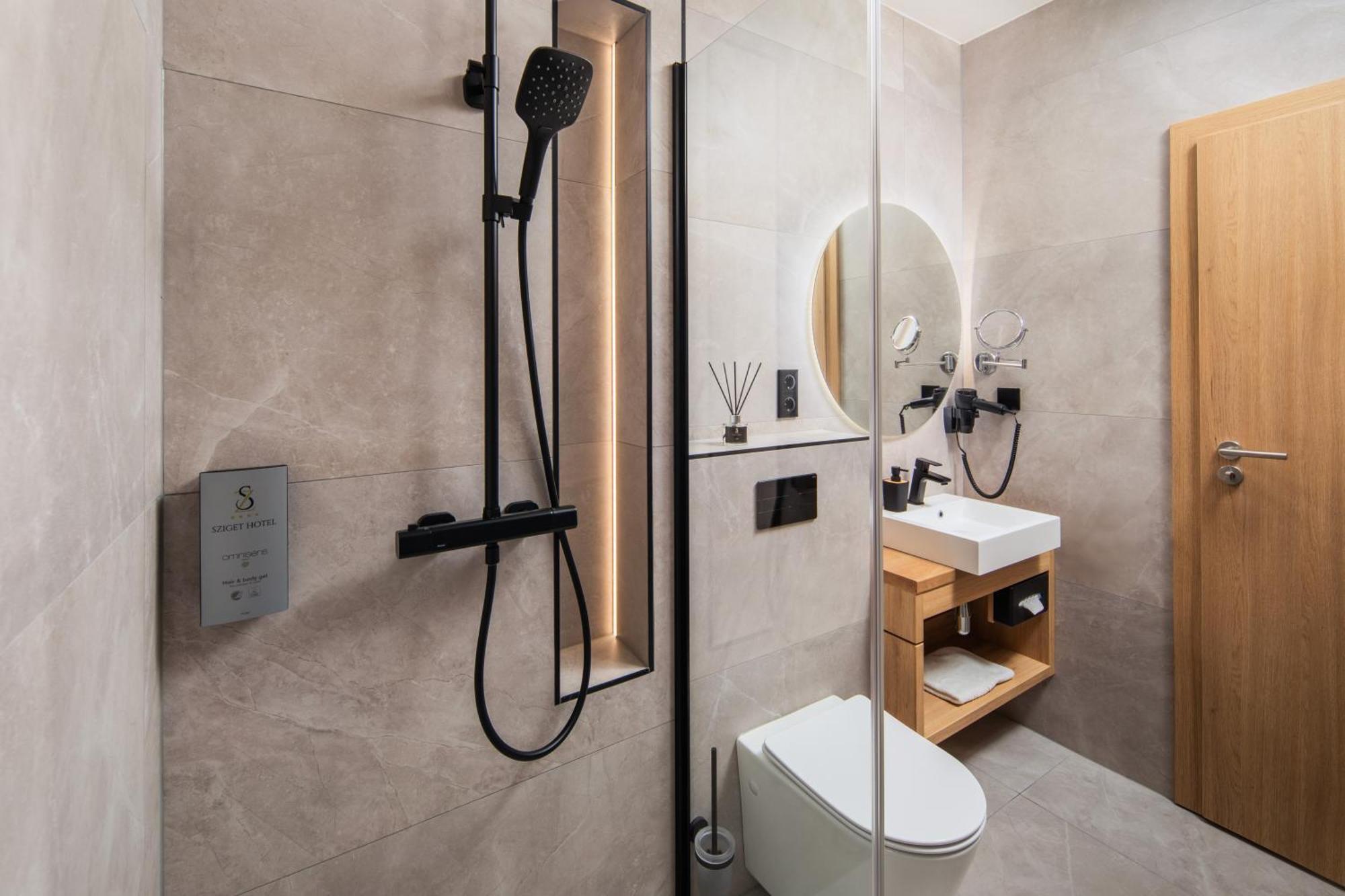 Sziget Hotel Nyiregyhaza Ngoại thất bức ảnh