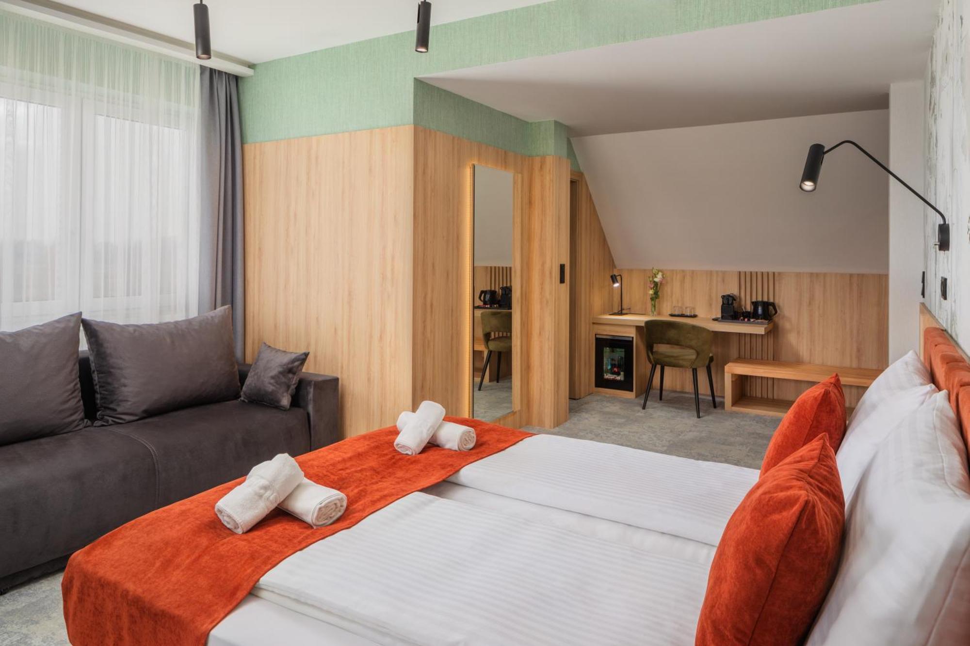Sziget Hotel Nyiregyhaza Ngoại thất bức ảnh