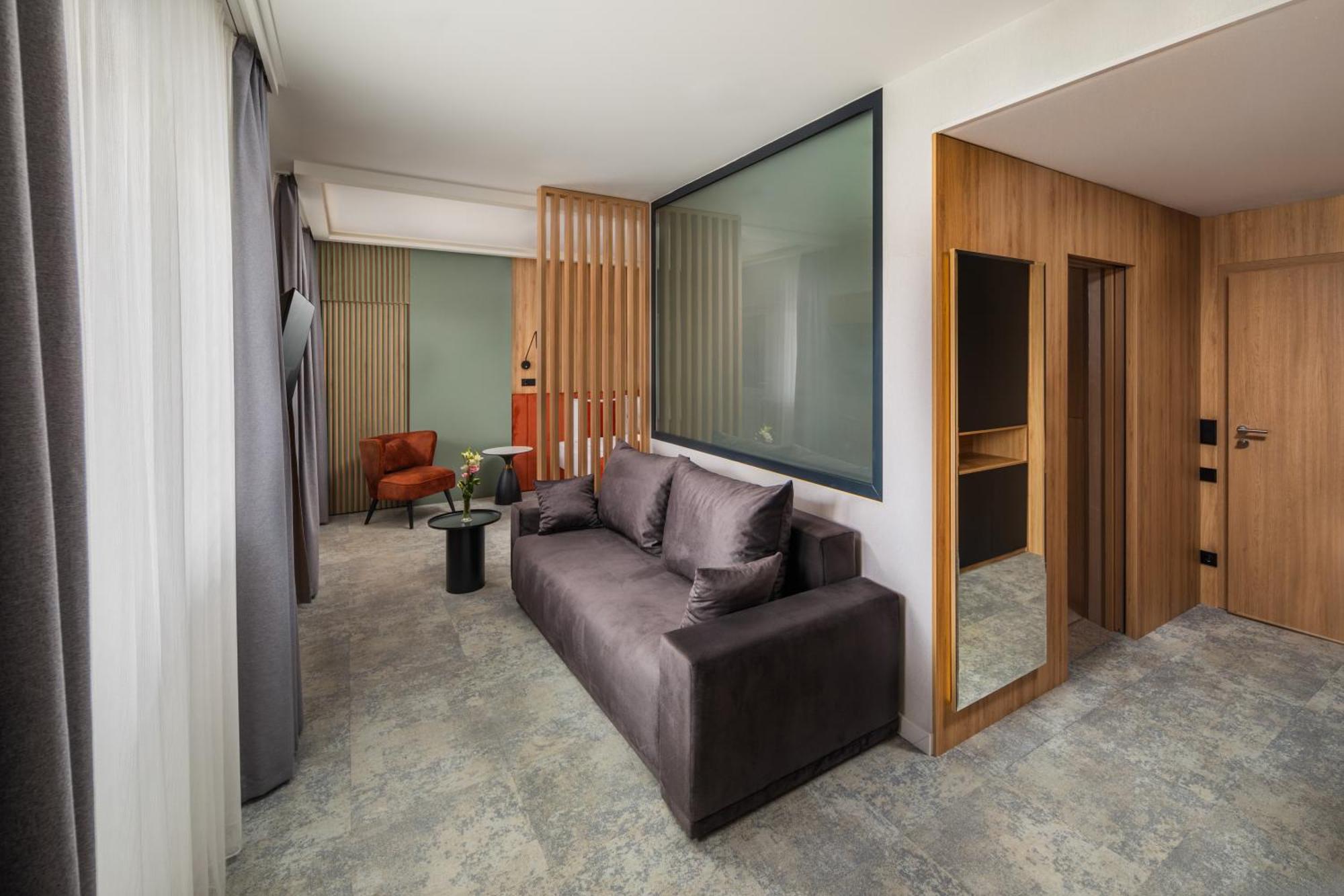 Sziget Hotel Nyiregyhaza Ngoại thất bức ảnh