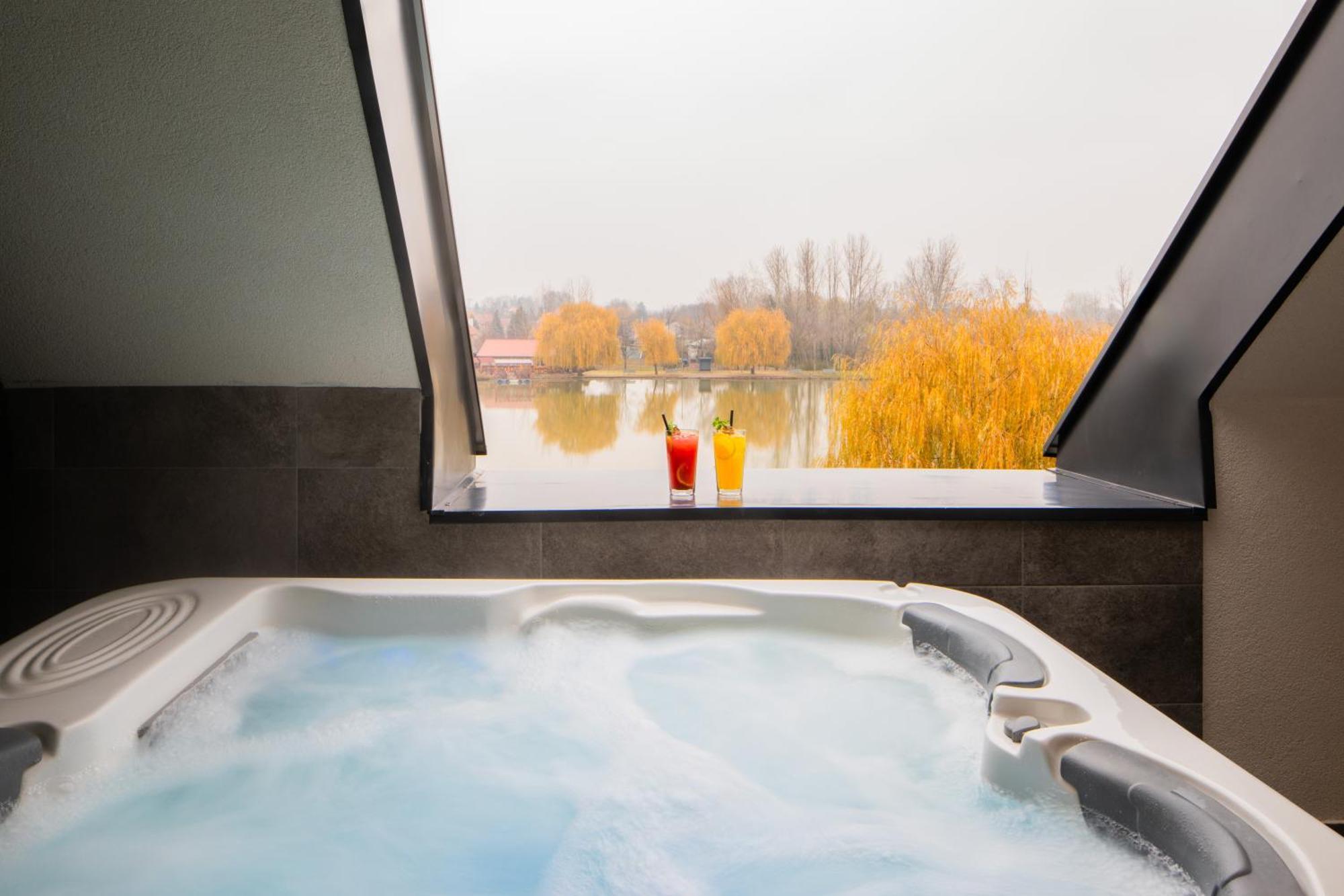 Sziget Hotel Nyiregyhaza Ngoại thất bức ảnh